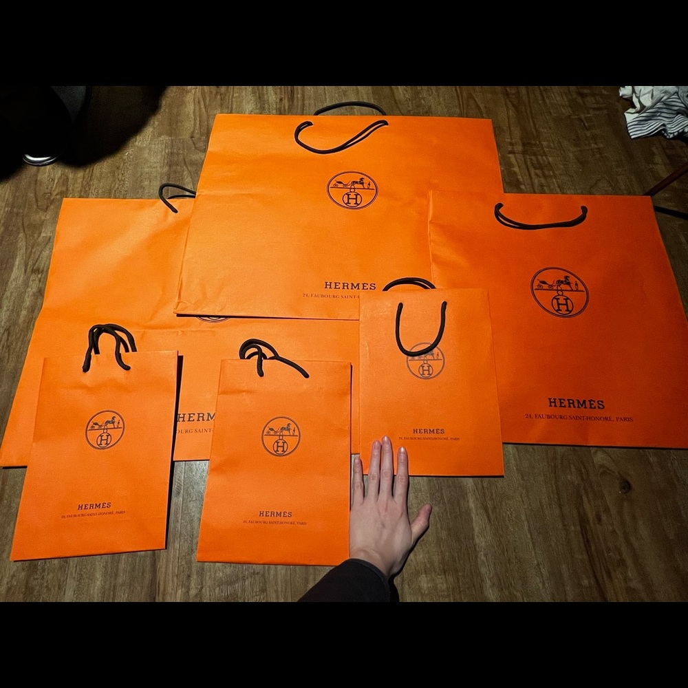 Luxury paper shopping bag authentic